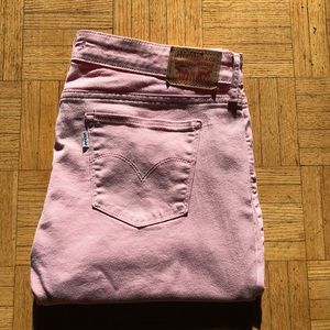 🌟LEVI🌟PASTEL PINK 711 SKINNY JEANS. Waist size 31 inseam 27 1/4, mid rise.